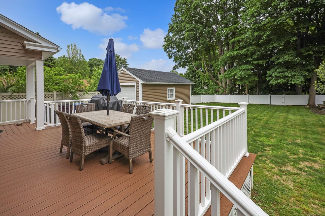 75 Park Dr - Photo 2 of 21