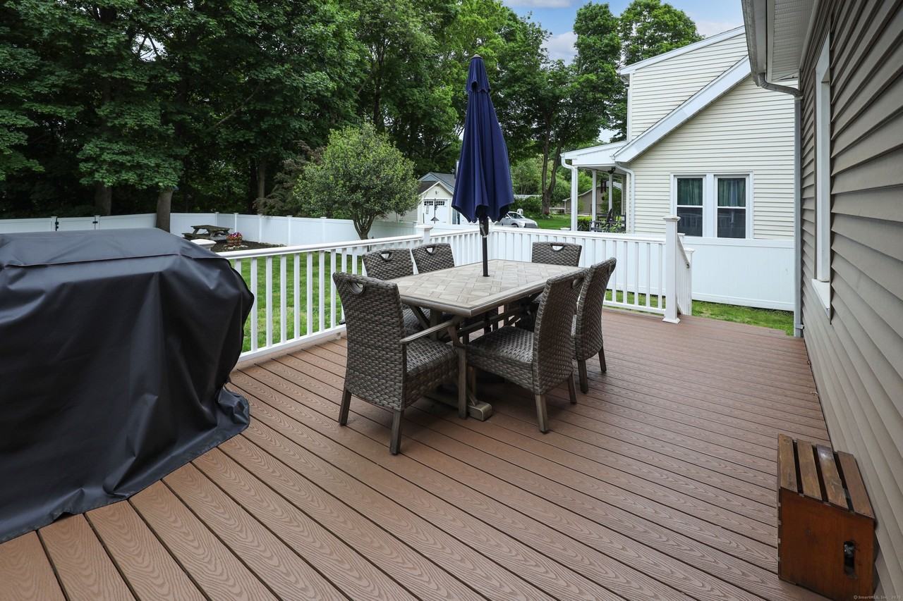 75 Park Dr - Photo 3 of 21