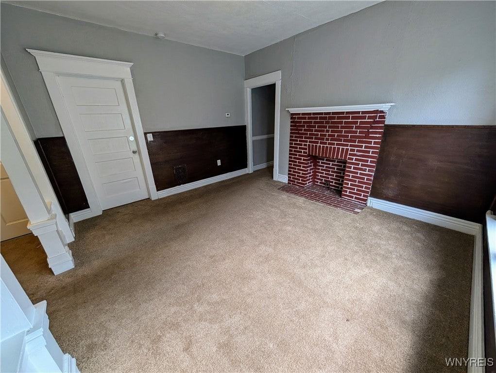 411 Dearborn St - Photo 5 of 11