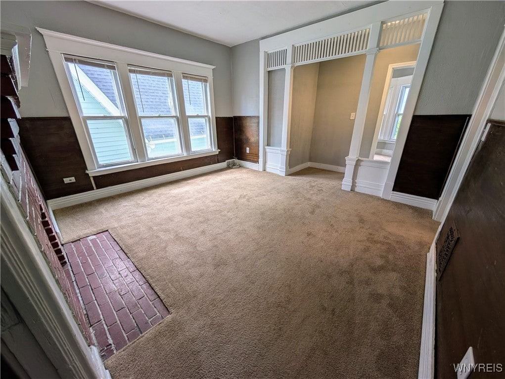 411 Dearborn St - Photo 6 of 11