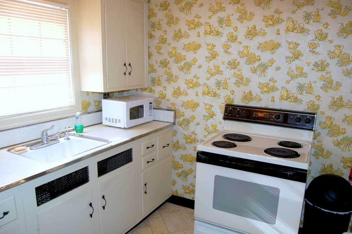 150 6th St #3 - Photo 2 of 8