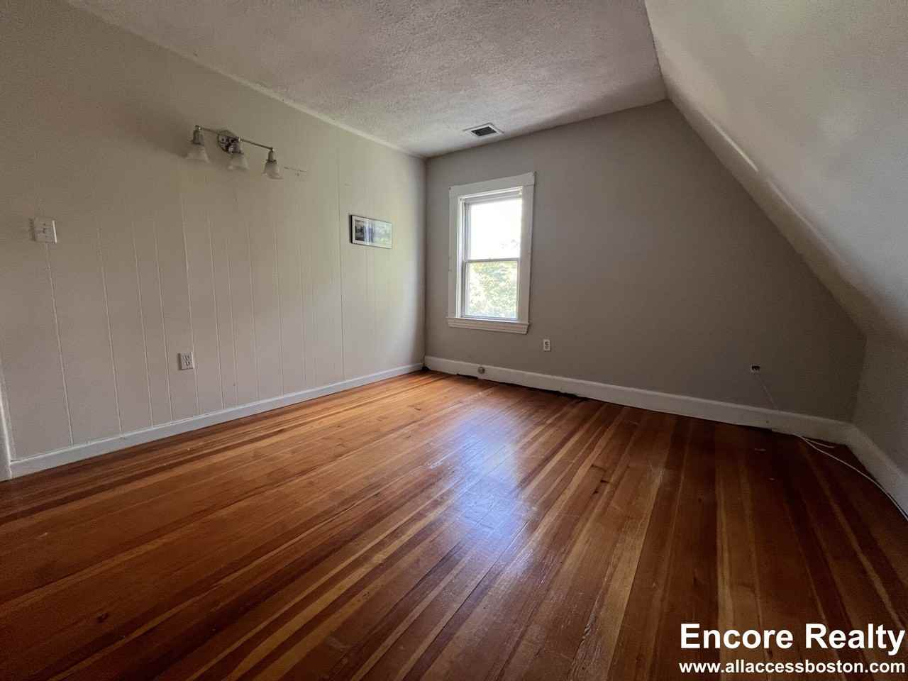 9 Kenwood St #2 - Photo 3 of 21