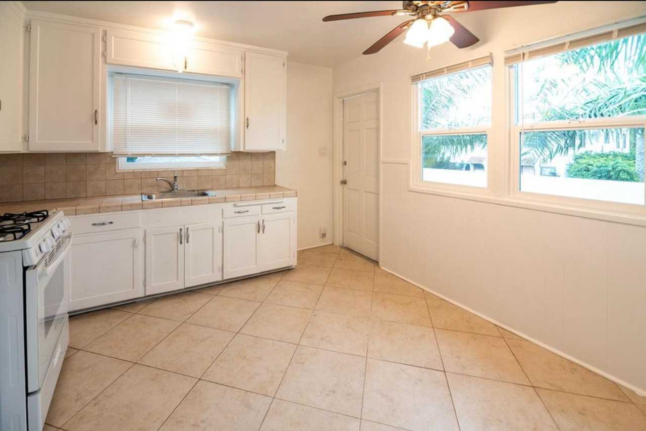 2168 Bacon St - Photo 3 of 17