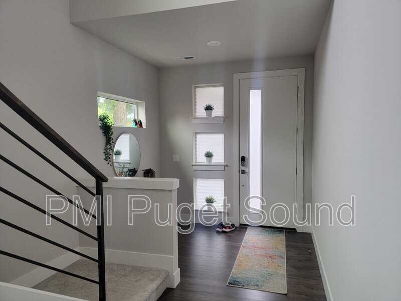 21705 Se 275th St - Photo 3 of 20