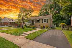 featured image of 3904 Lantern Dr