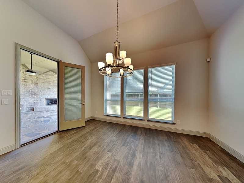 614 Summer Oaks Dr - Photo 5 of 21