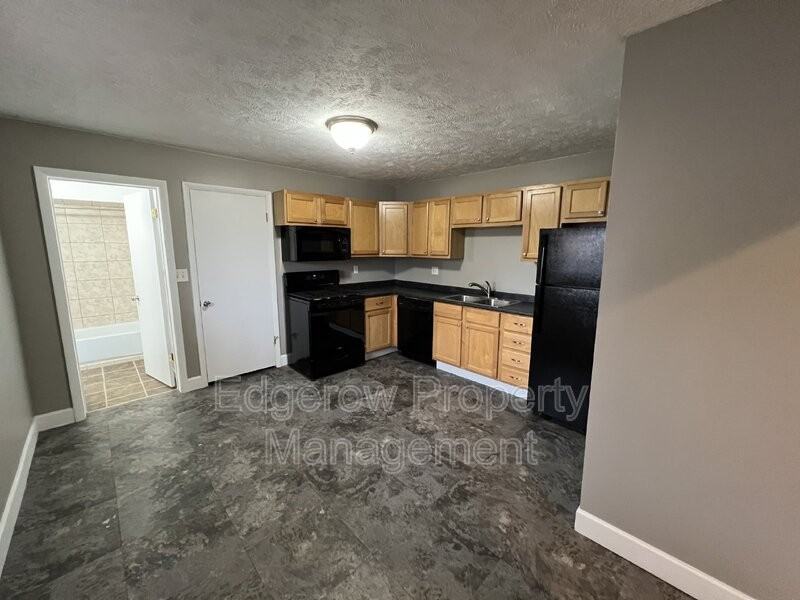 826 4th St Nw - Photo 3 of 15