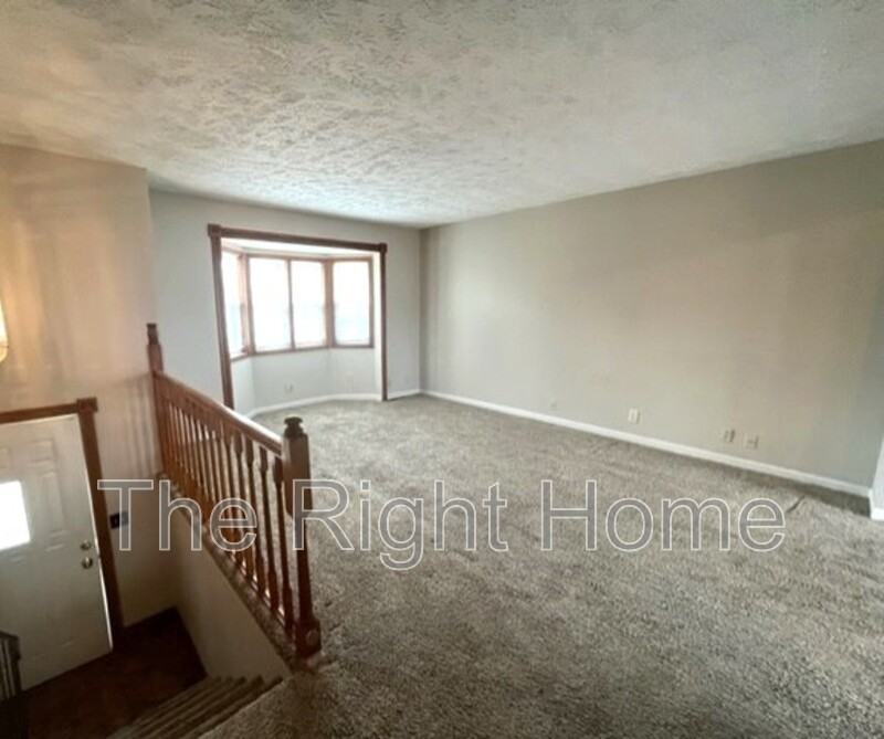 23607 Walnut Cir - Photo 2 of 16