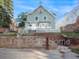 featured image of 3021 Harney St #3