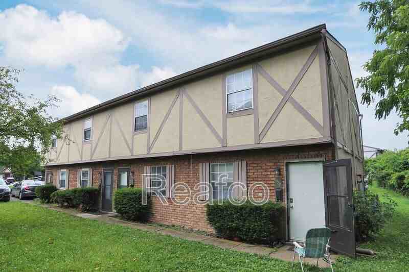 1584 Harvester Ln - Photo 3 of 28