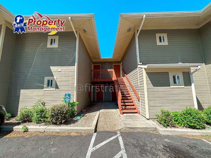 870 W Belmont St #204 - Photo 5 of 25
