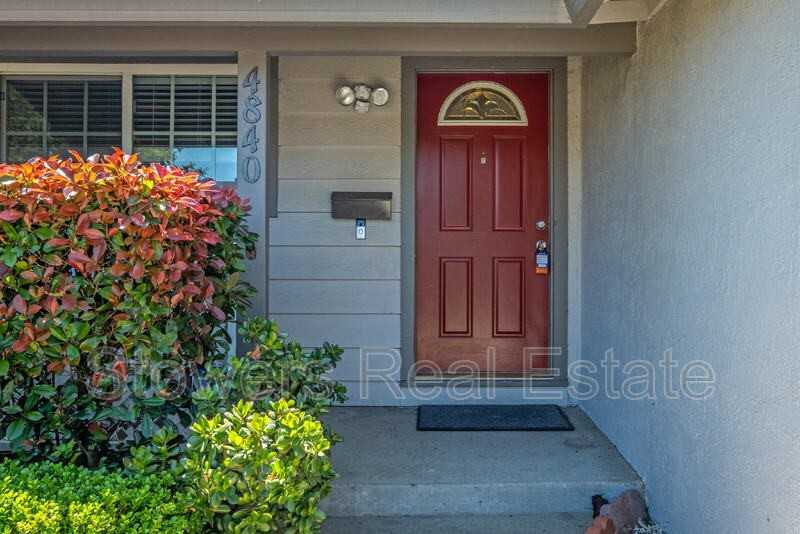 4840 Coco Palm Dr - Photo 2 of 18