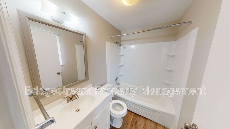 92 W Franklin St #5 - Photo 5 of 5