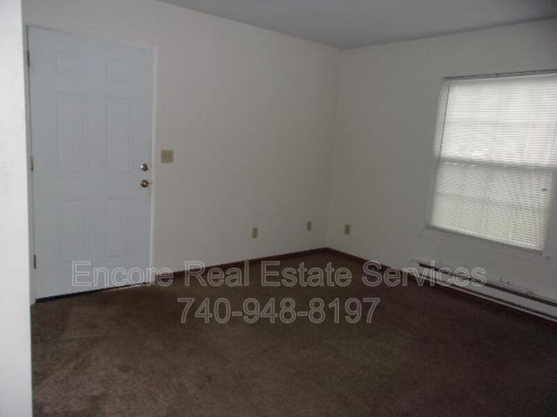 549 New Haven Ct - Photo 2 of 8