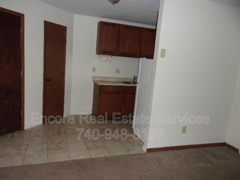 549 New Haven Ct - Photo 4 of 8