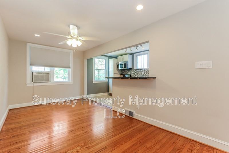 241 Westpark Ln - Photo 5 of 15