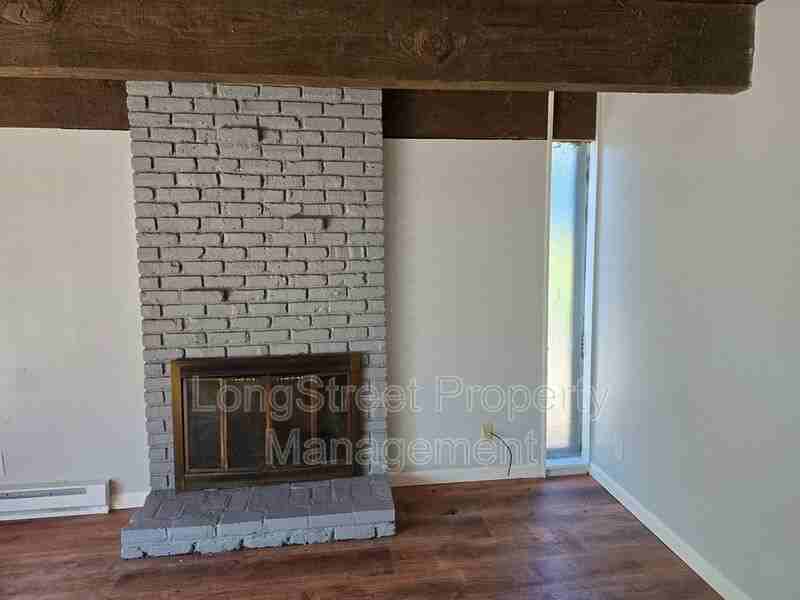 829 Nw 26th St - Photo 7 of 19