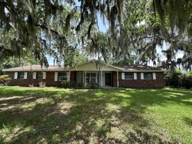 1819 Se 12th Ave - Photo 1 of 1