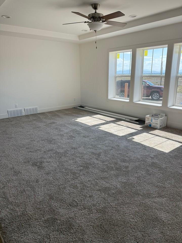 3 Mcmillian Way - Photo 2 of 15