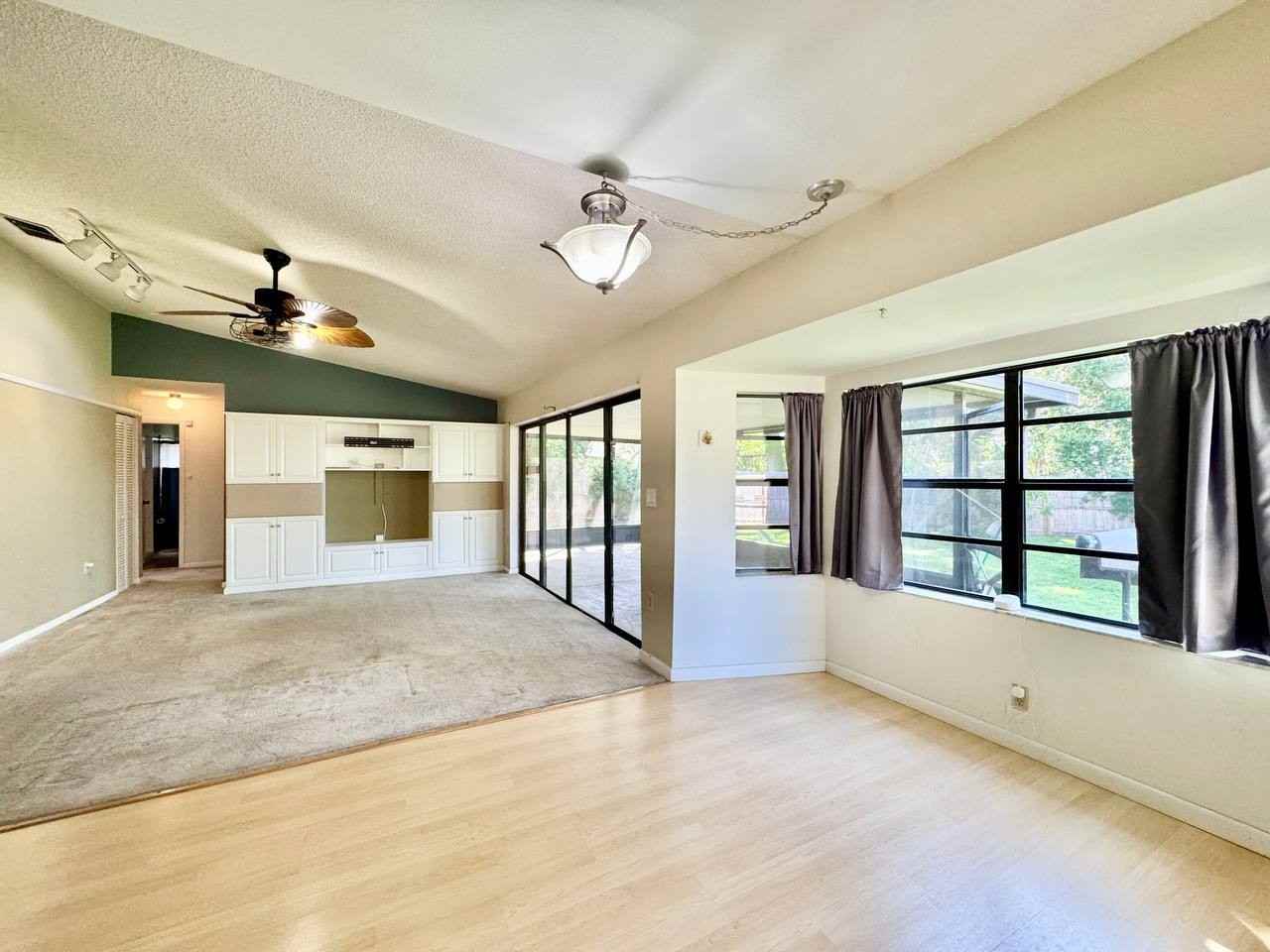 3195 Chamblee Ln - Photo 4 of 38