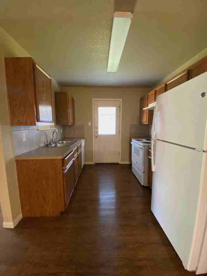 305 Study Hall Loop - Photo 2 of 9