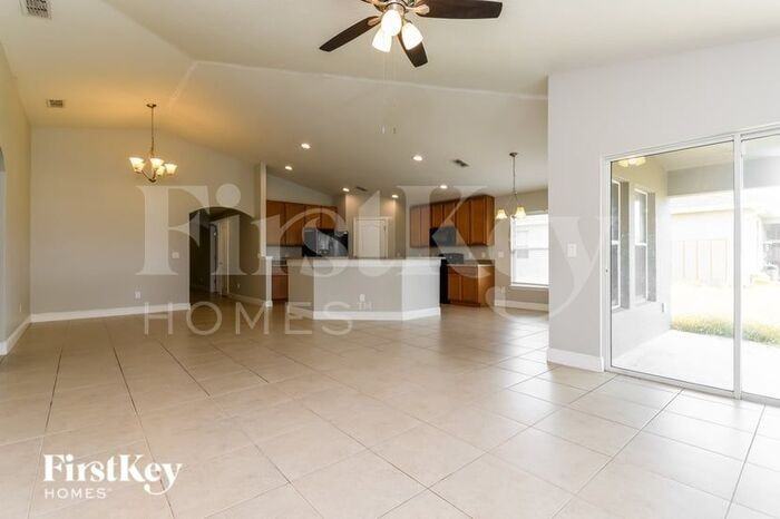 500 Willet Ave - Photo 3 of 16