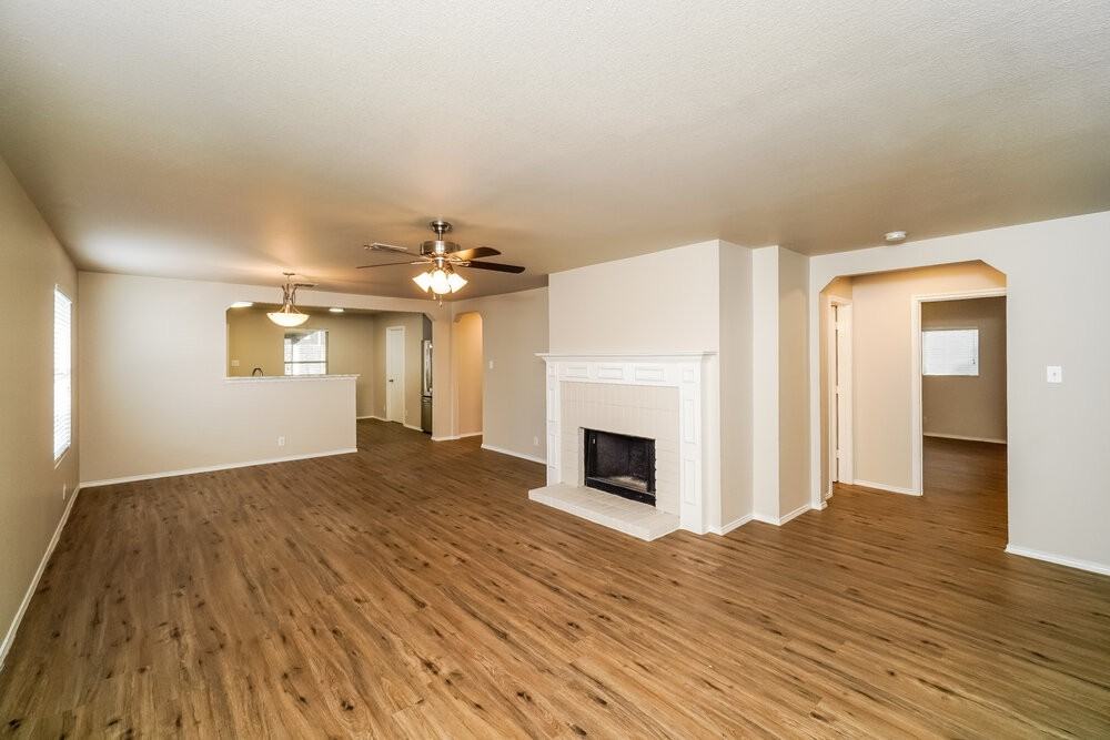 120 Bay Willow - Photo 4 of 16