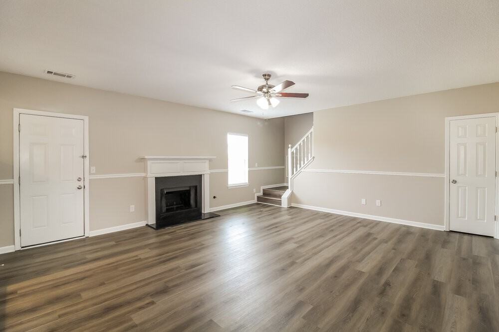 6243 Sayler Park Drive - Photo 4 of 17