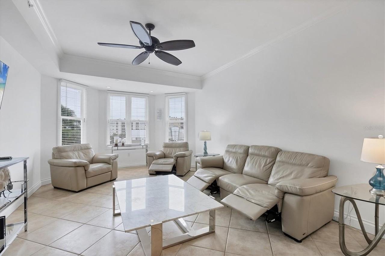 8111 Lakewood Main St #304 - Photo 5 of 50