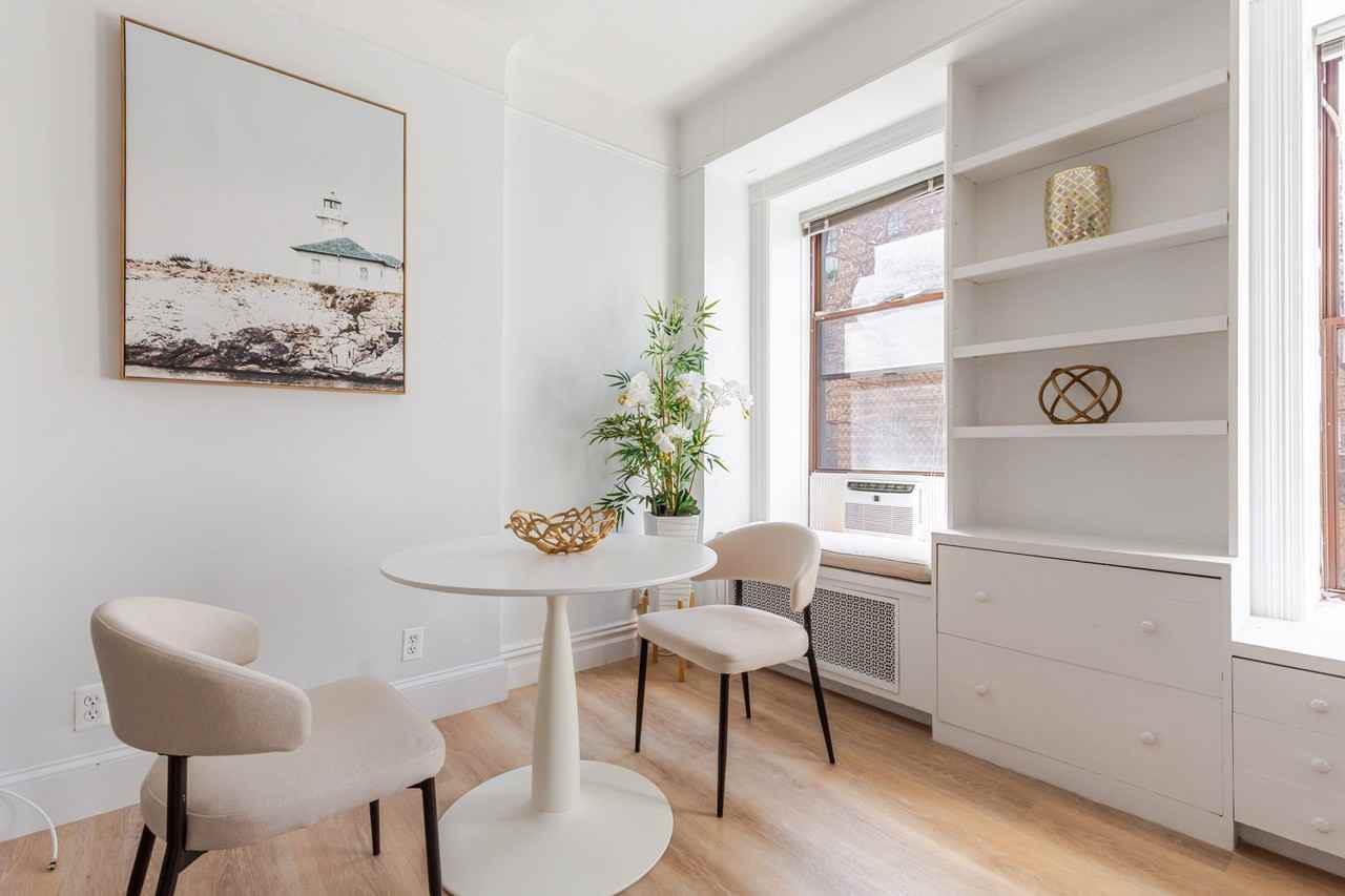 177 Waverly Pl #1058257P - Photo 7 of 19