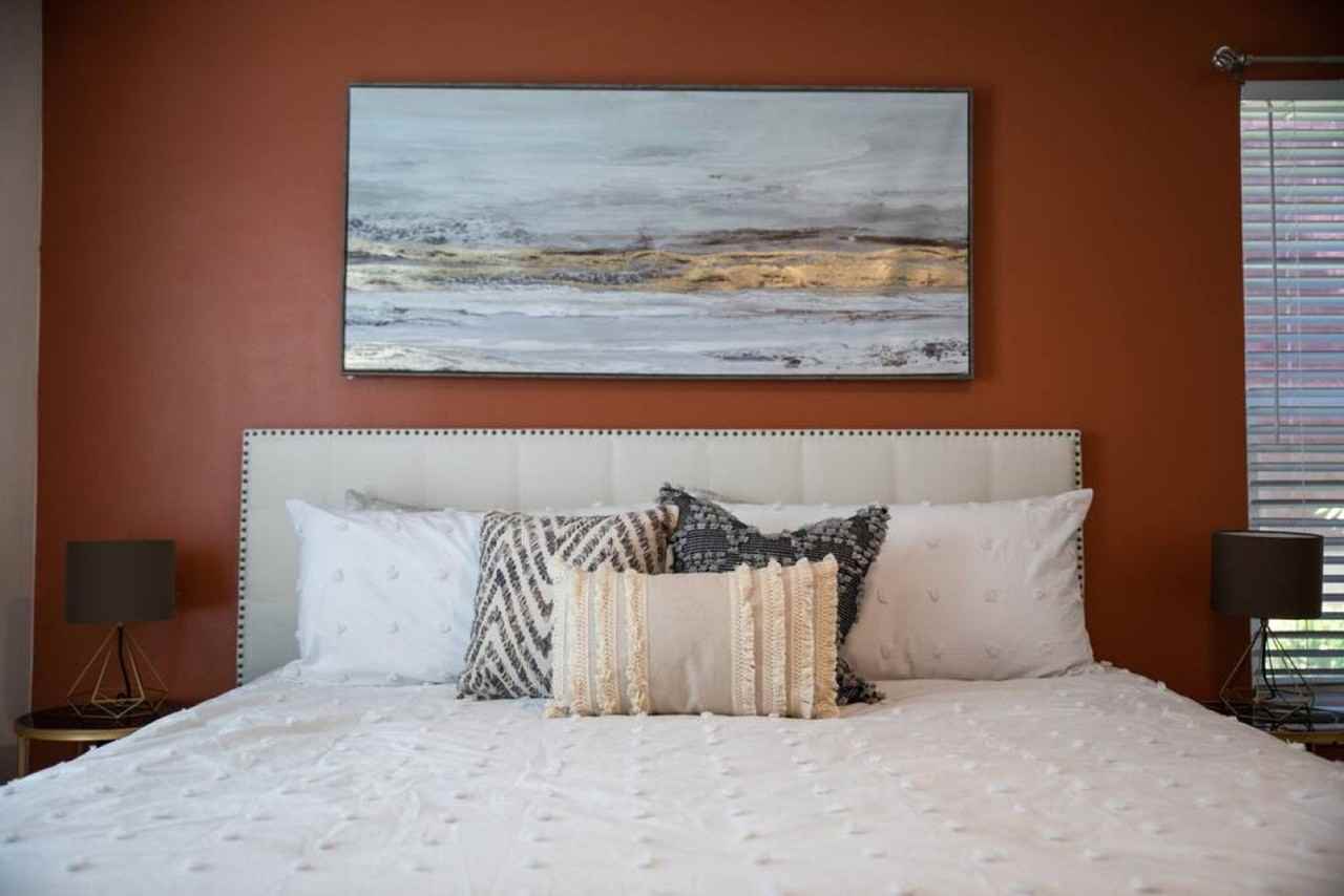 237 N Center St #1249827P - Photo 2 of 26