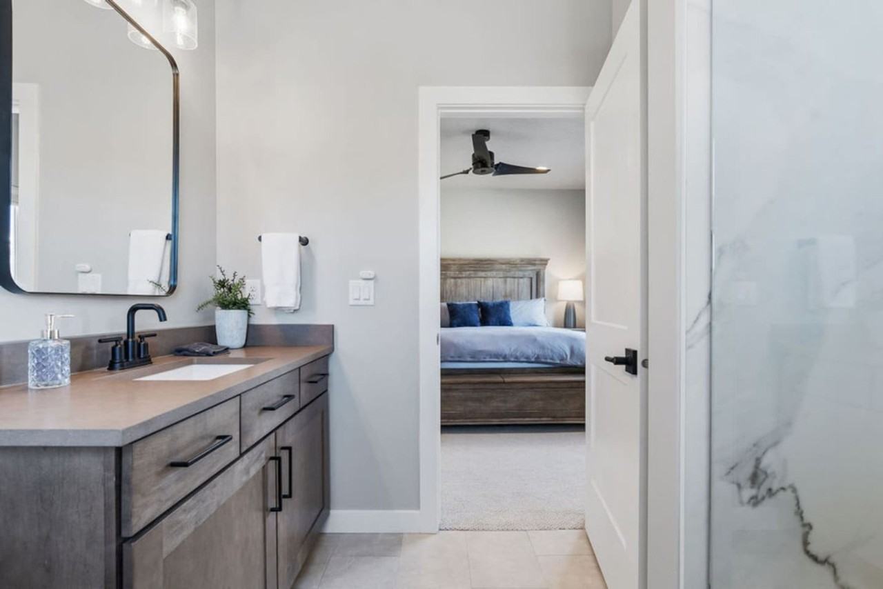 6831 Silver Creek Dr #1249880P - Photo 7 of 49