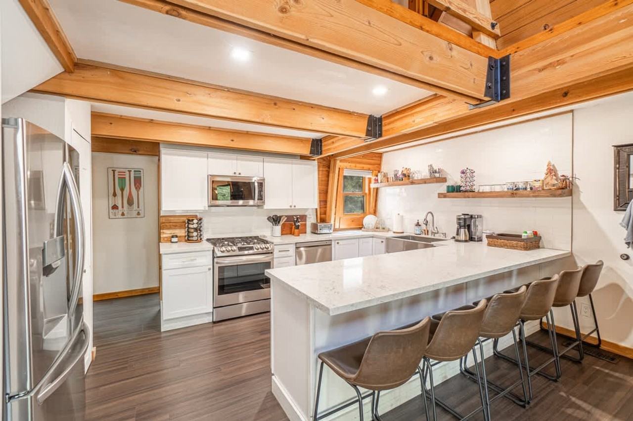 932 Harold Dr #1250766P - Photo 2 of 24