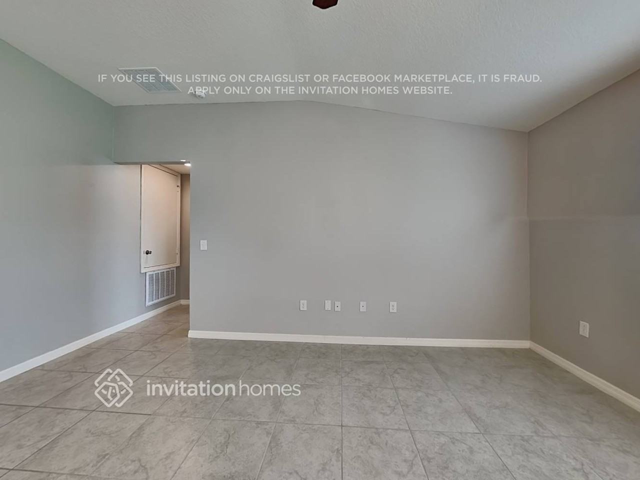 7334 Ibis Dr - Photo 3 of 18