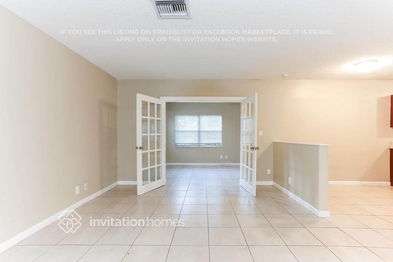 8500 Nw 18th Pl - Photo 5 of 17