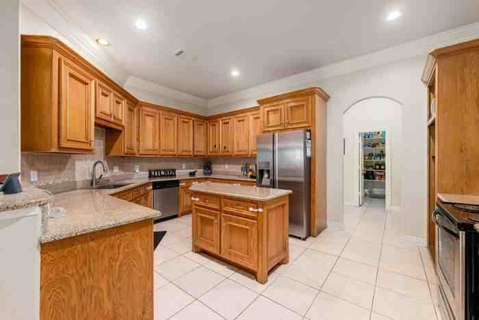 19509 Desna Dr #B - Photo 2 of 10