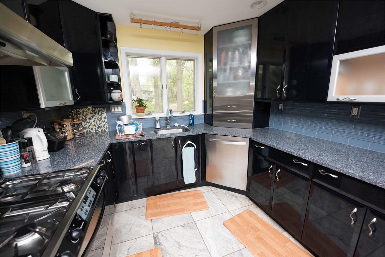 6789 Little Falls Rd - Photo 4 of 44