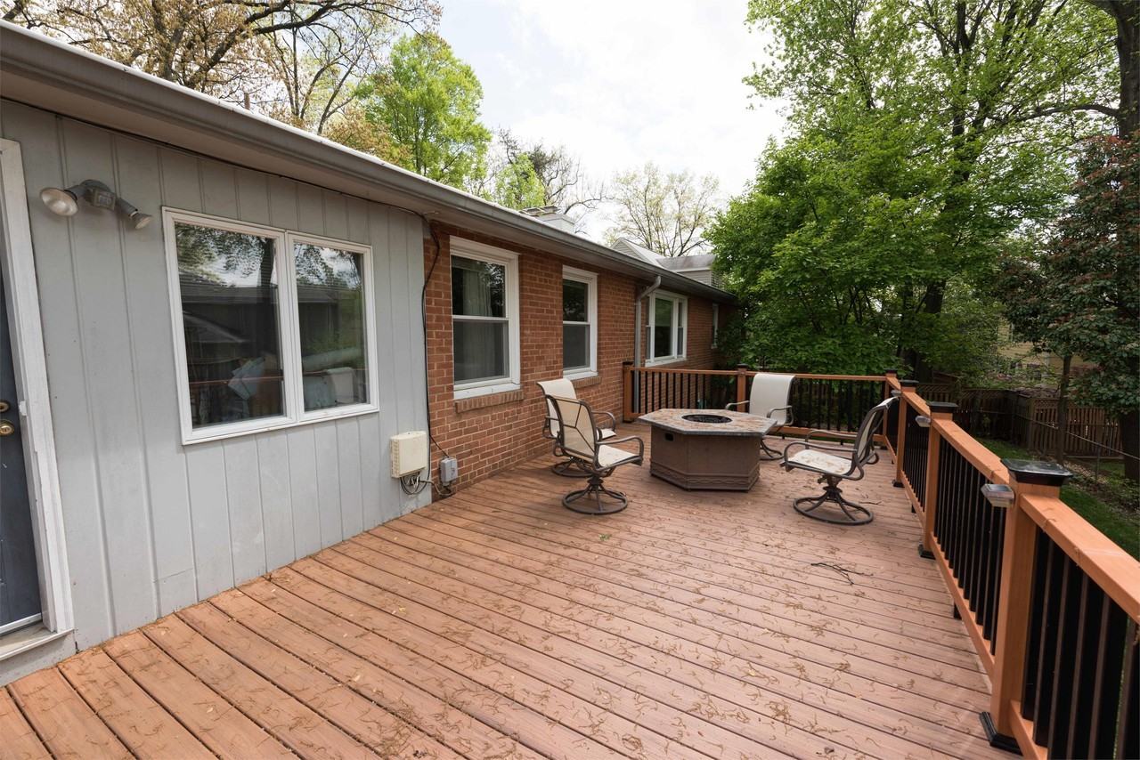 6789 Little Falls Rd - Photo 3 of 44