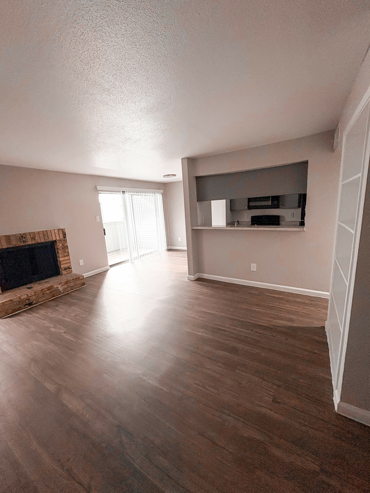 Oaks of Ashford Point - Photo 5 of 19