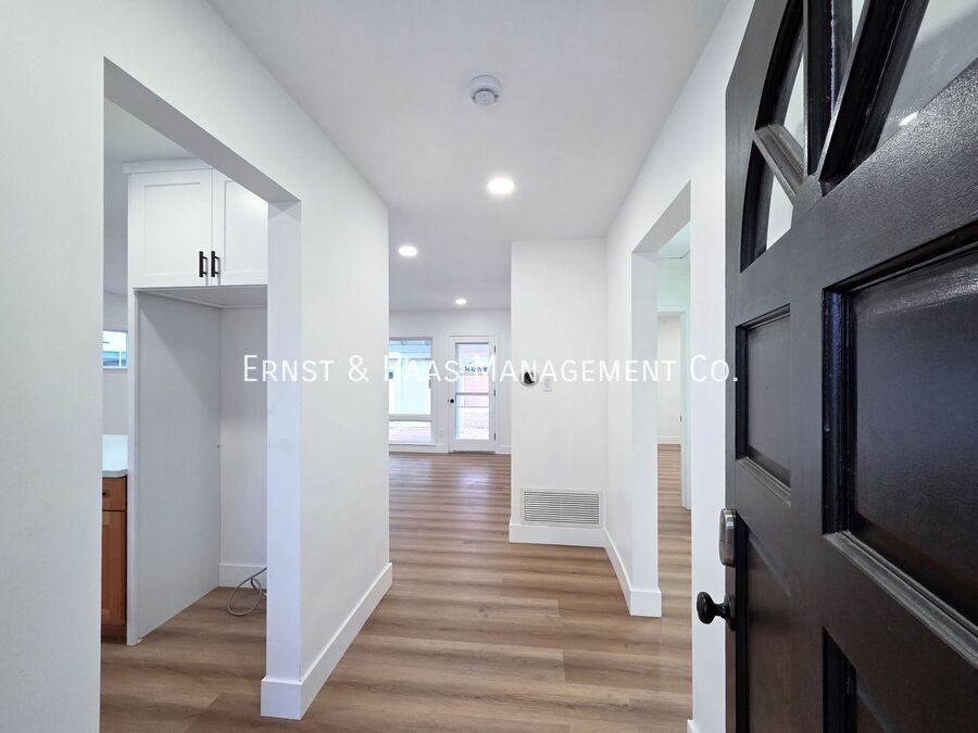 3157 San Anseline Ave - Photo 3 of 28