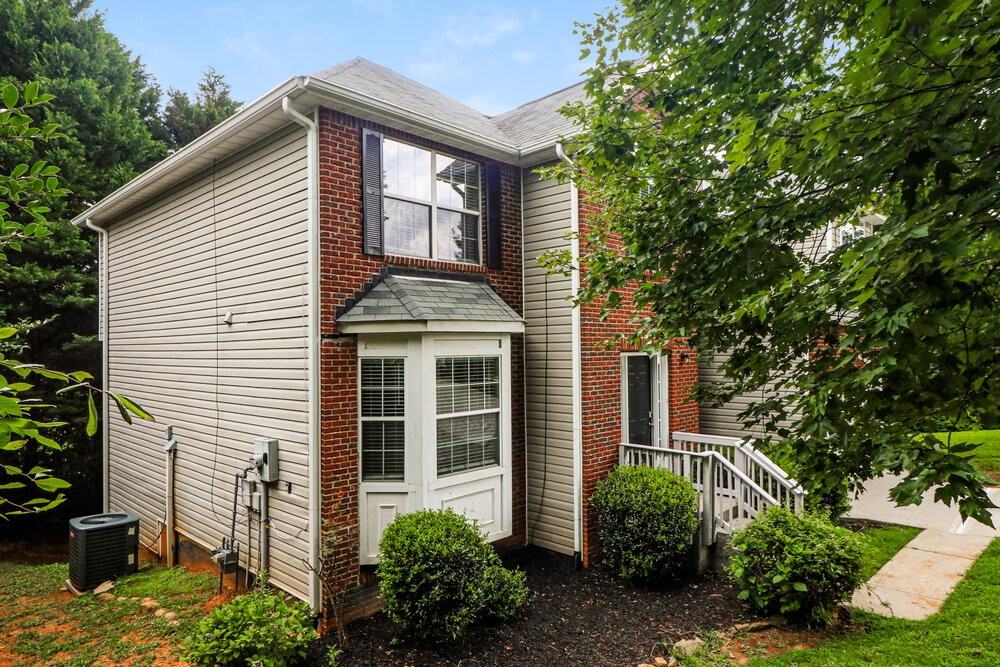 4631 Glider Cir - Photo 5 of 18