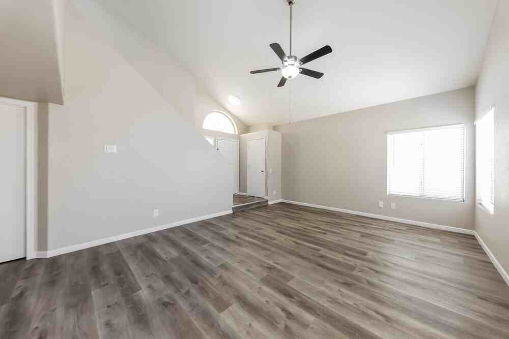 3630 W Escuda Dr - Photo 5 of 17