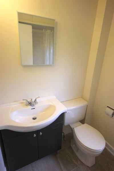 821 Eastbourne Ave - Photo 2 of 11