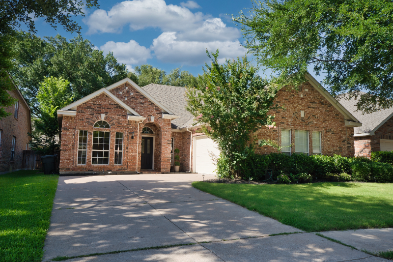 2209 Graystone Ct - Photo 2 of 17