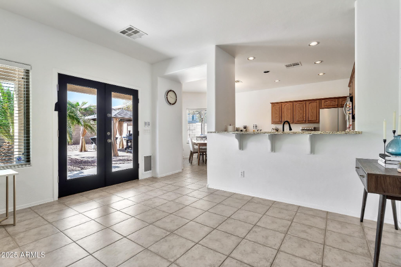 1231 E Canyon Trl - Photo 5 of 18