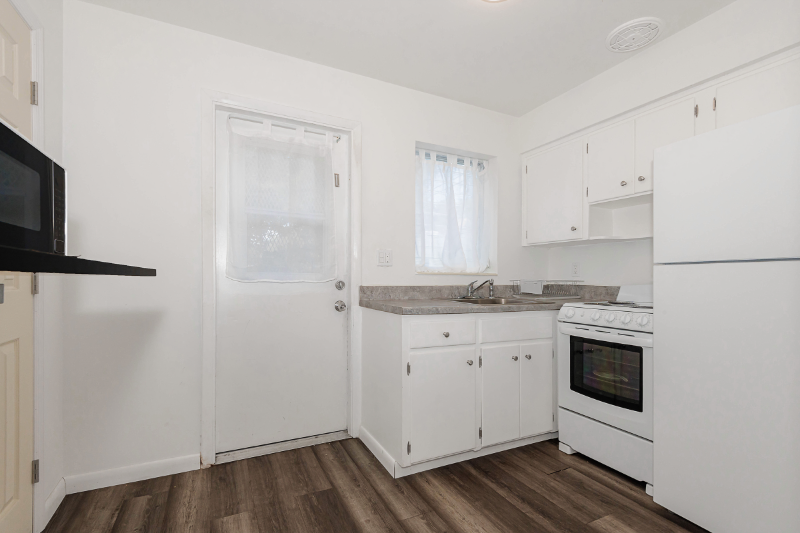 1017 Ne 14th Ave #2 - Photo 6 of 13