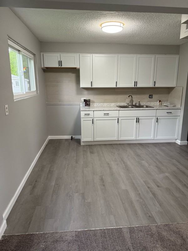 31639 Grand Traverse St - Photo 2 of 6