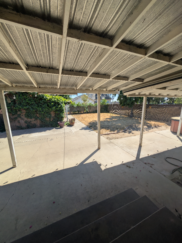 1230 Davis St - Photo 2 of 5