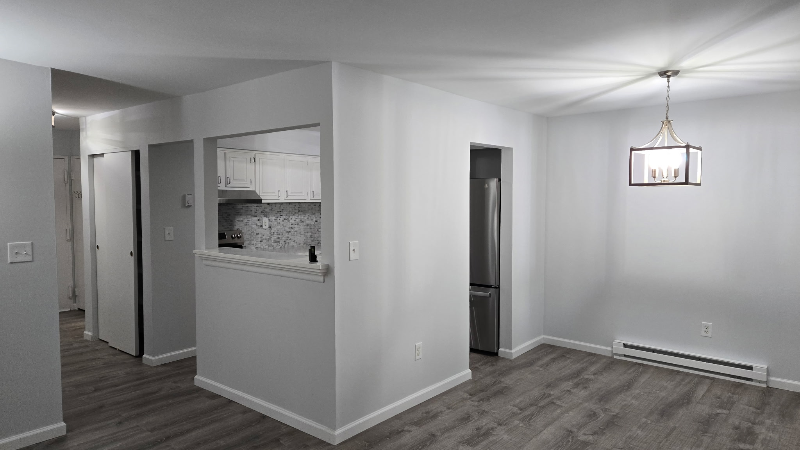 808 Eves Dr #2R - Photo 2 of 8