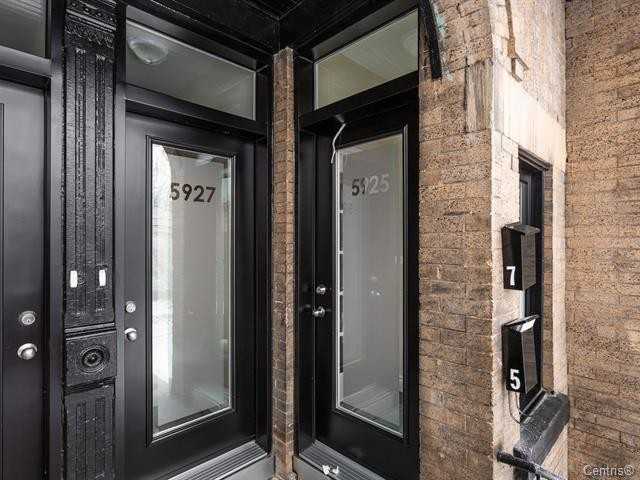 5927 Rue Jeanne-Mance - Photo 2 of 17